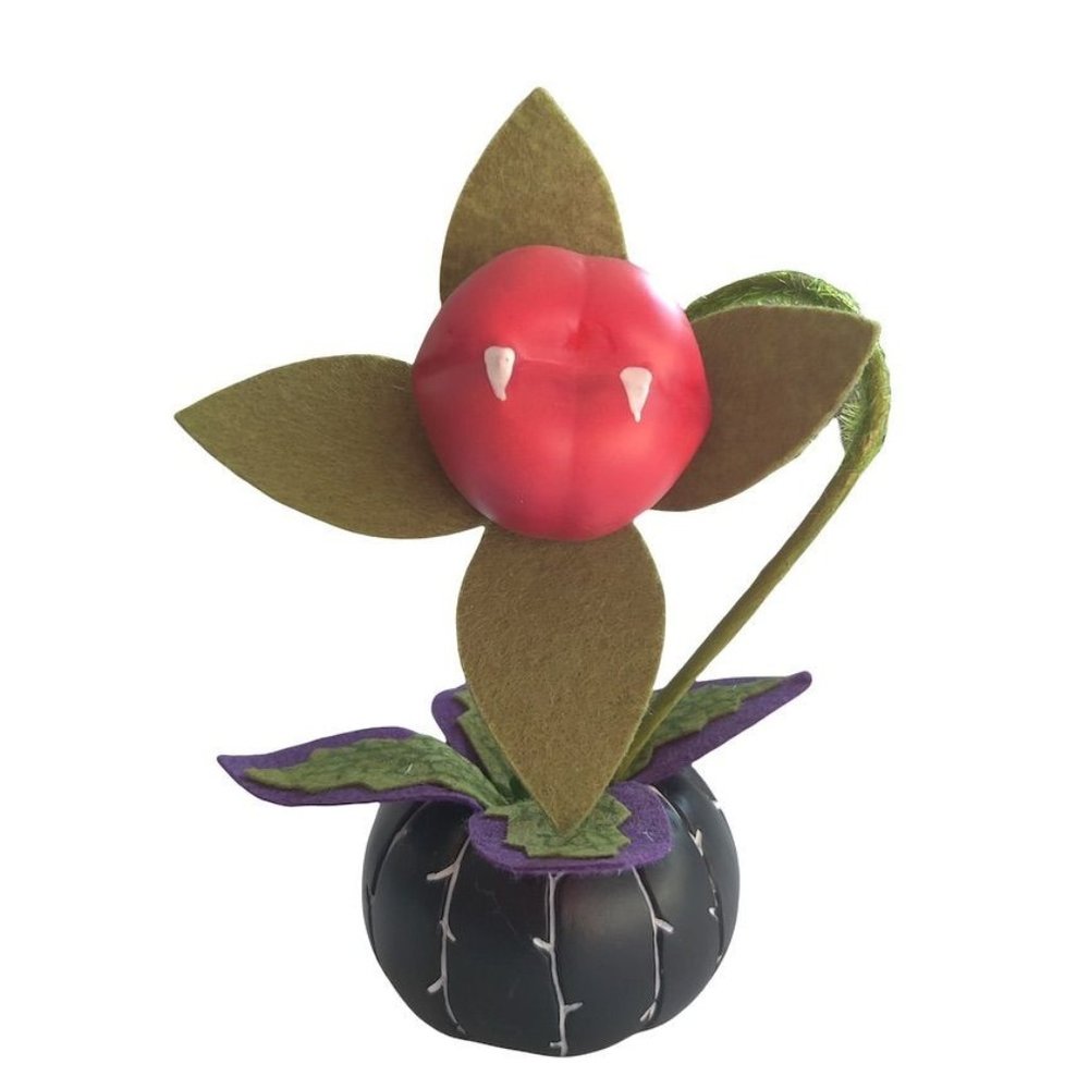 Hyde and Eek! By Target Faux Creep Plant